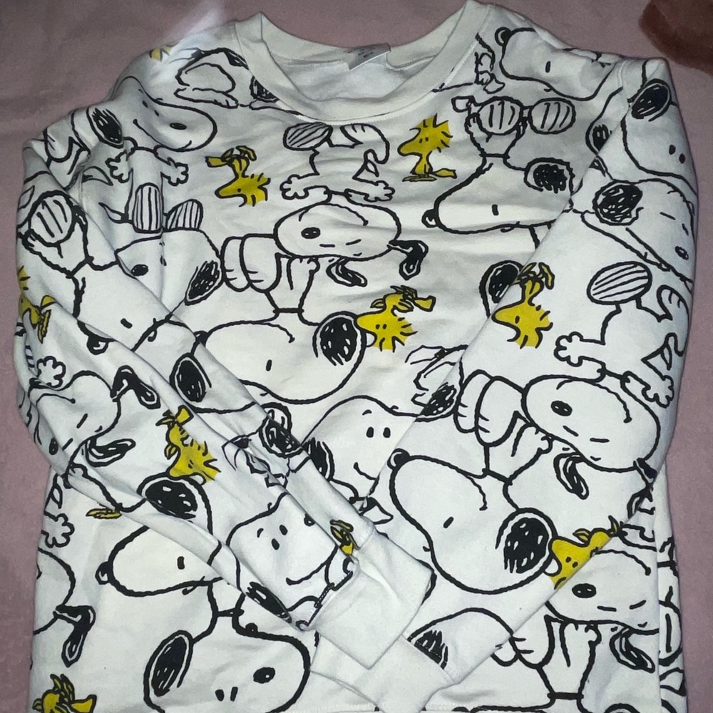 Snoopy sweater